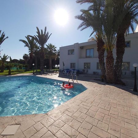 Argaka Palm Tree Apts Extérieur photo